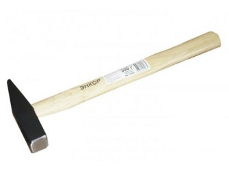 Молоток слесарный 300 грамм с деревянной рукояткой
